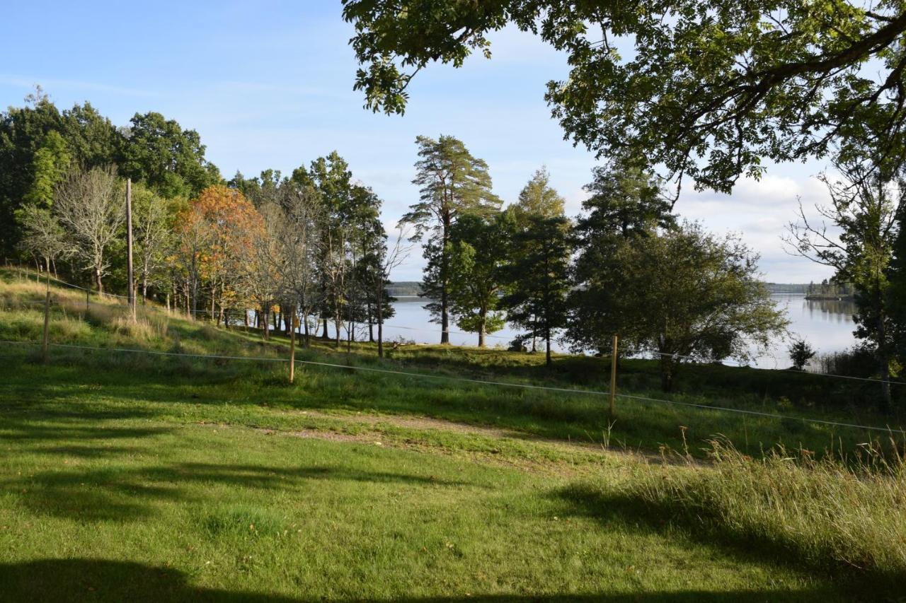 Backa Loge - Semesterparadiset Sjon Fegen Hotel Svanabo Kültér fotó